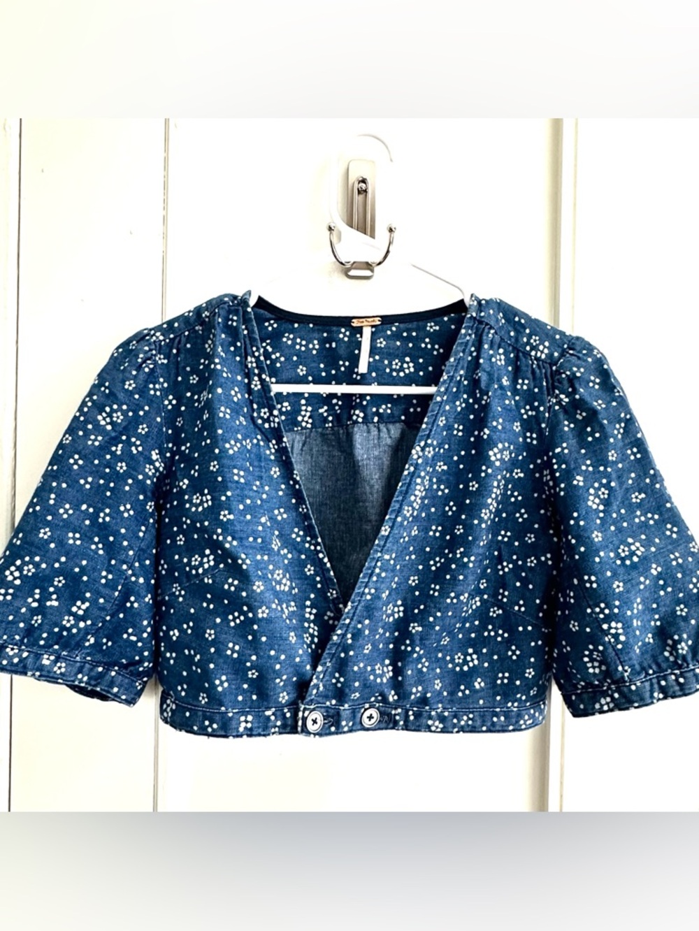 Free People Boho Cottagecore Blue Floral Crop Blouse Size 2 (XS) Puff Sleeve